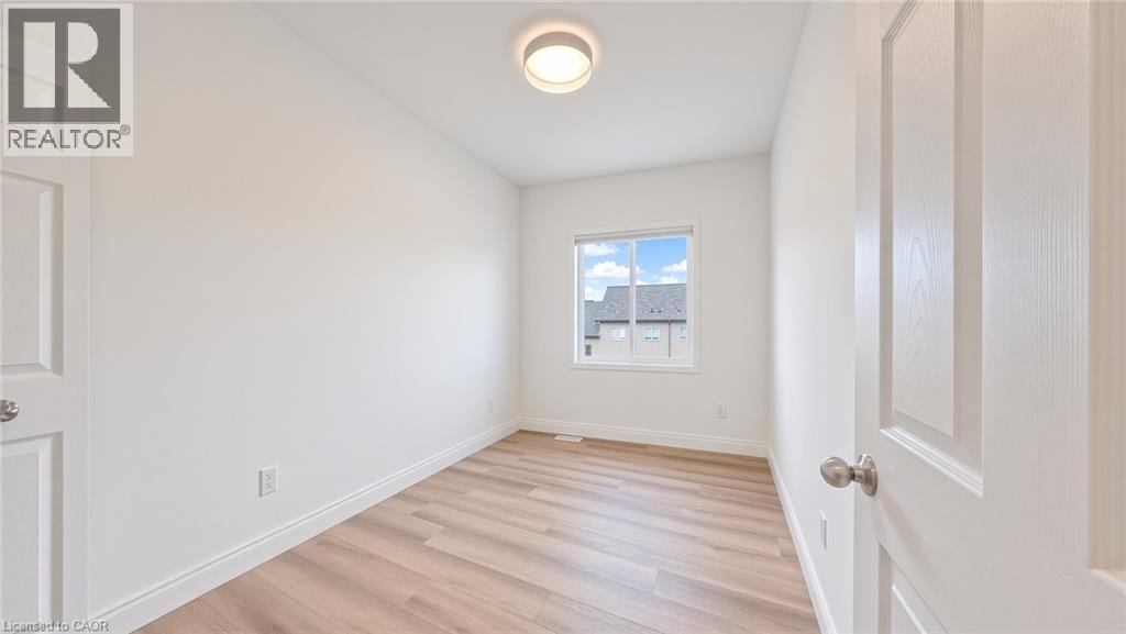 250 Parkvale Drive Property Photo 33