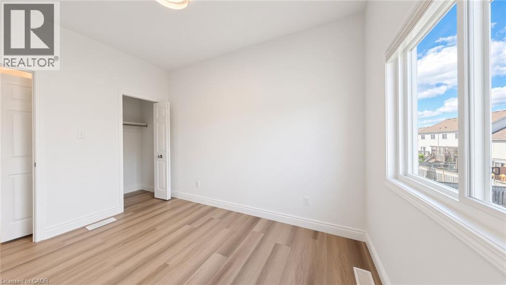 250 Parkvale Drive Property Photo 34