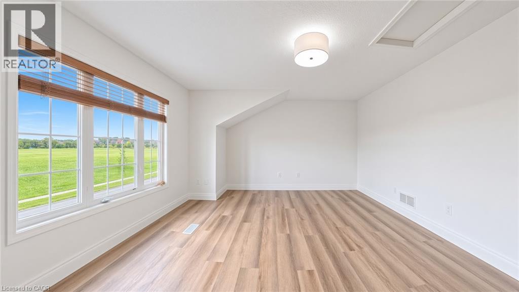 250 Parkvale Drive Property Photo 39