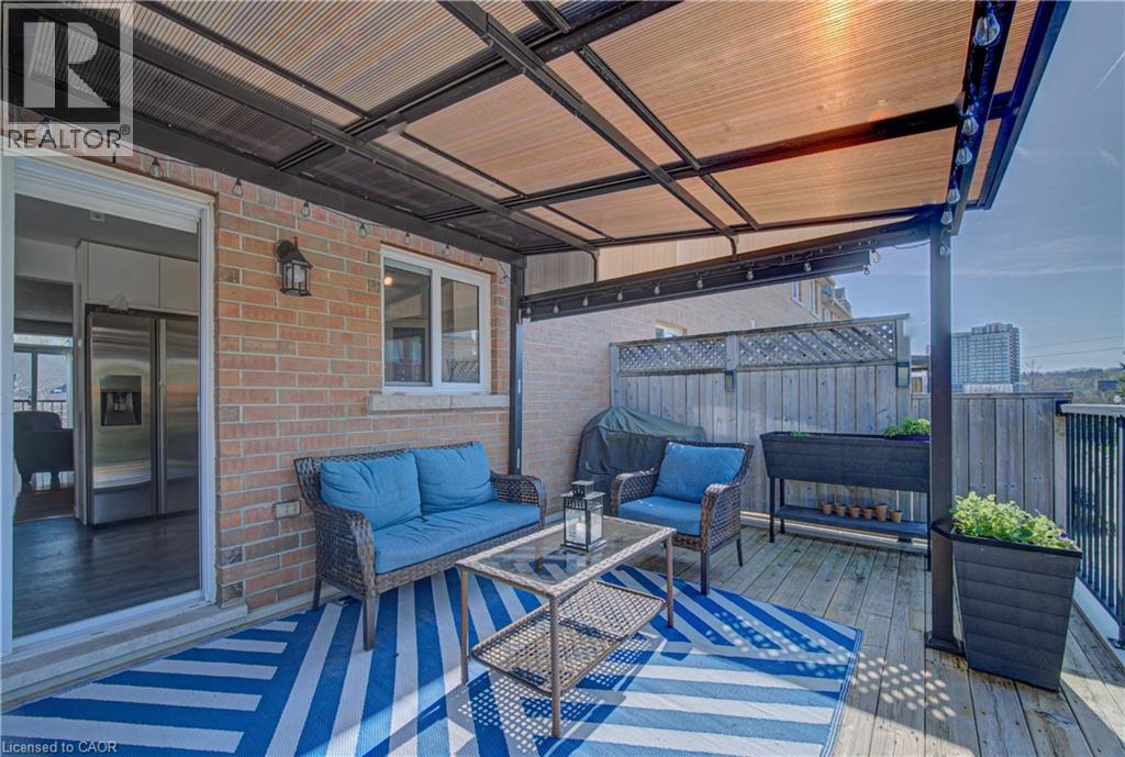 32 Bruce Street Property Photo 9
