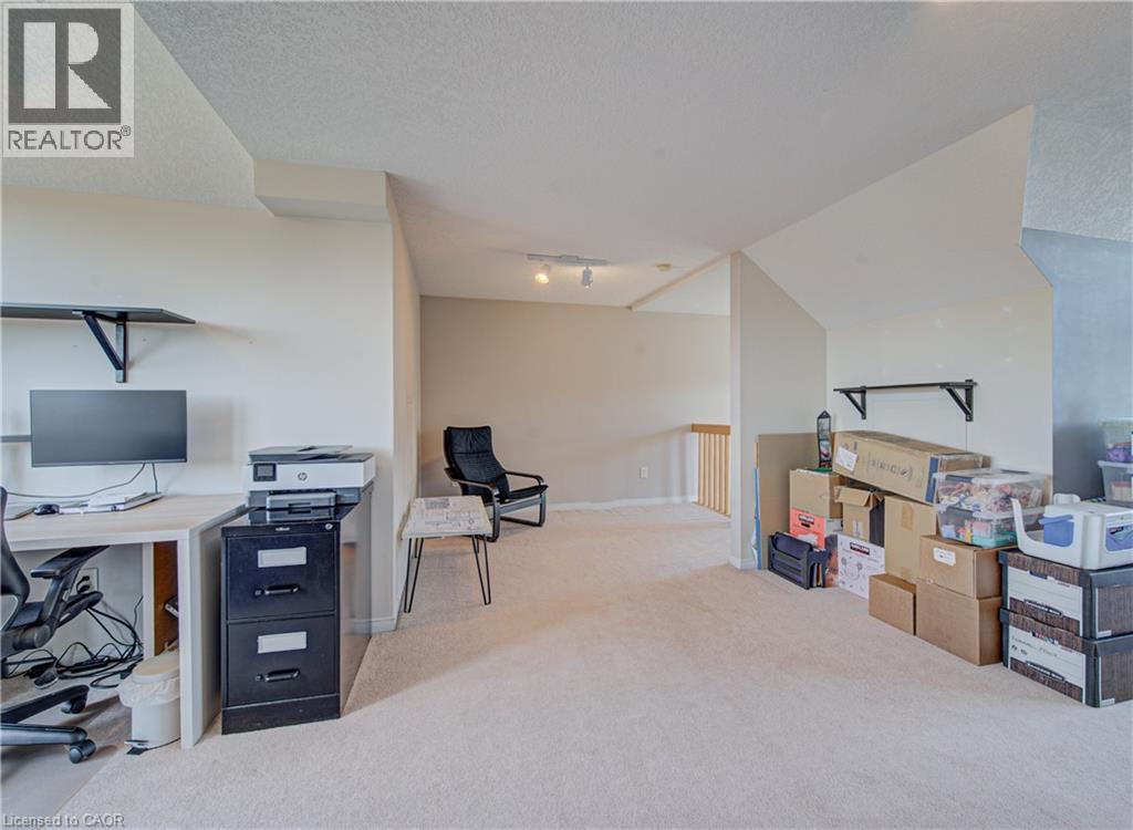 32 Bruce Street Property Photo 15