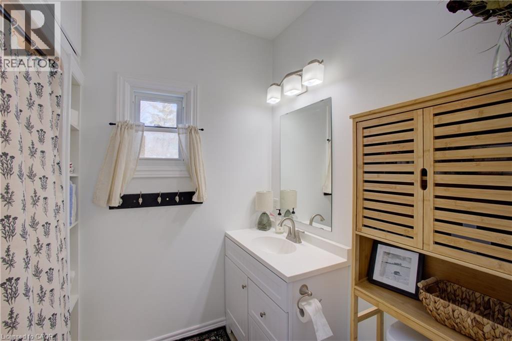 101 John Street E Property Photo 19