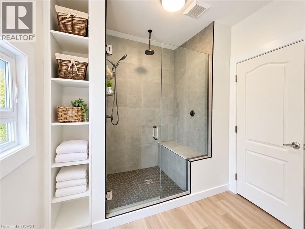 101 John Street E Property Photo 20