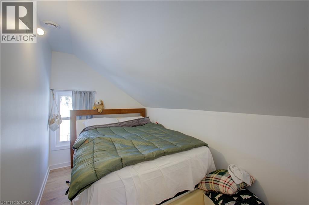 101 John Street E Property Photo 25