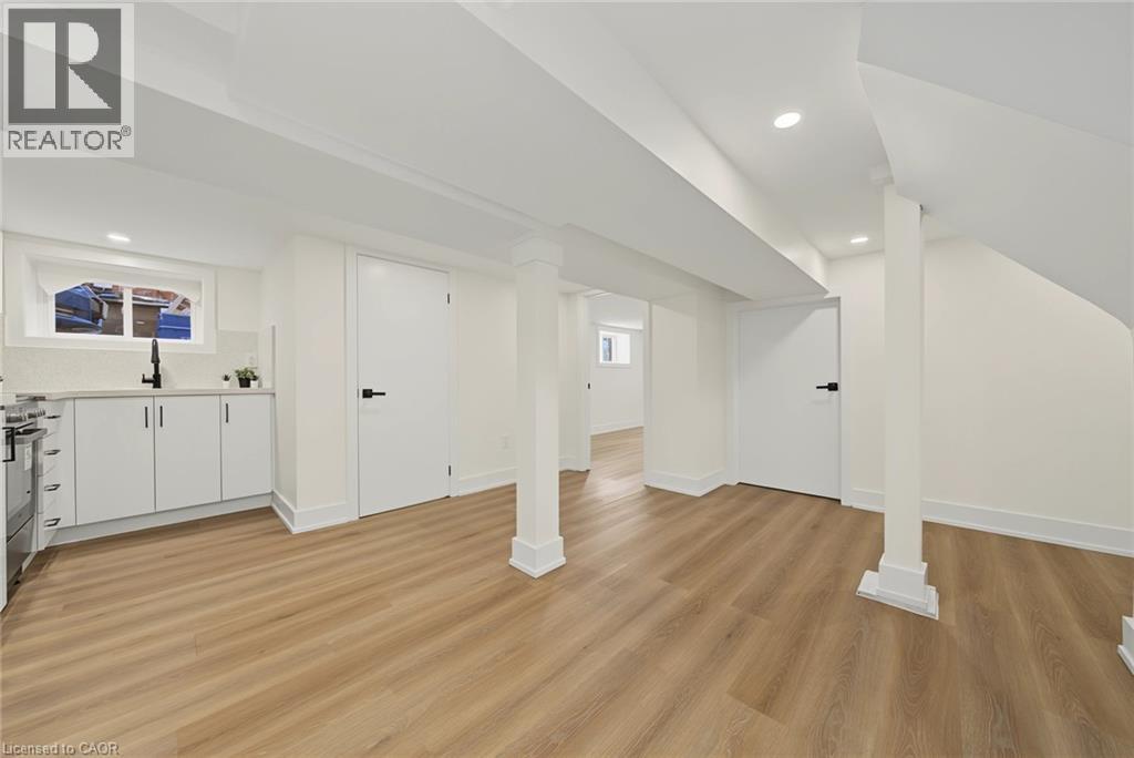 234 Balmoral Avenue S Property Photo 24