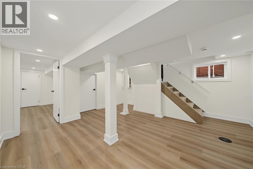 234 Balmoral Avenue S Property Photo 27