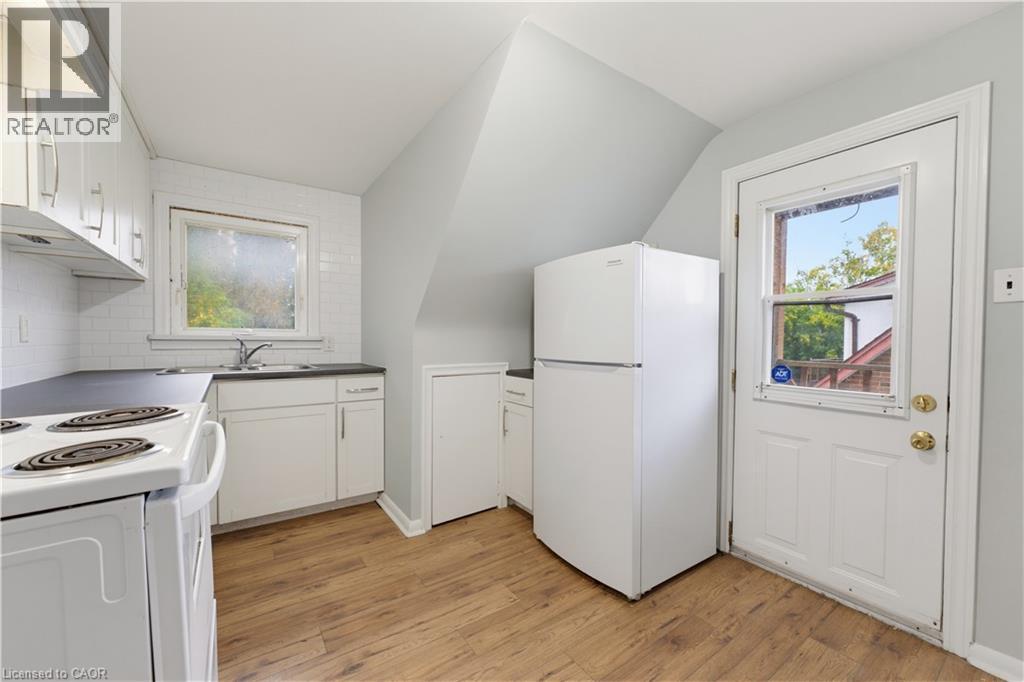 25 Meinzinger Avenue Property Photo 18