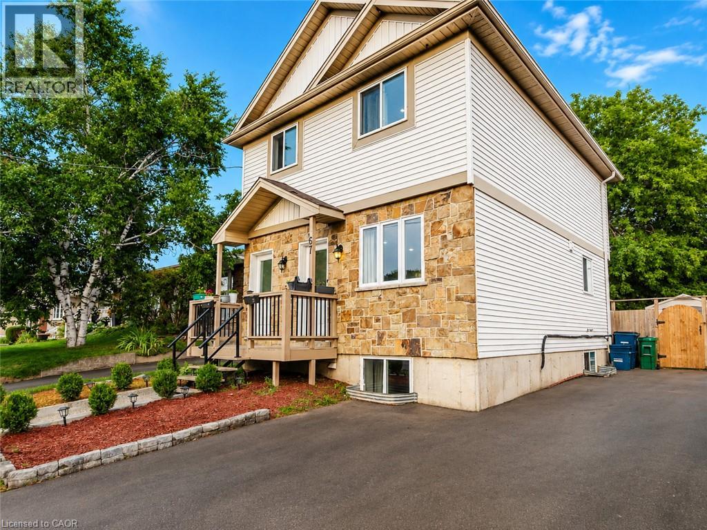 67 Kinzie Avenue Property Photo 4