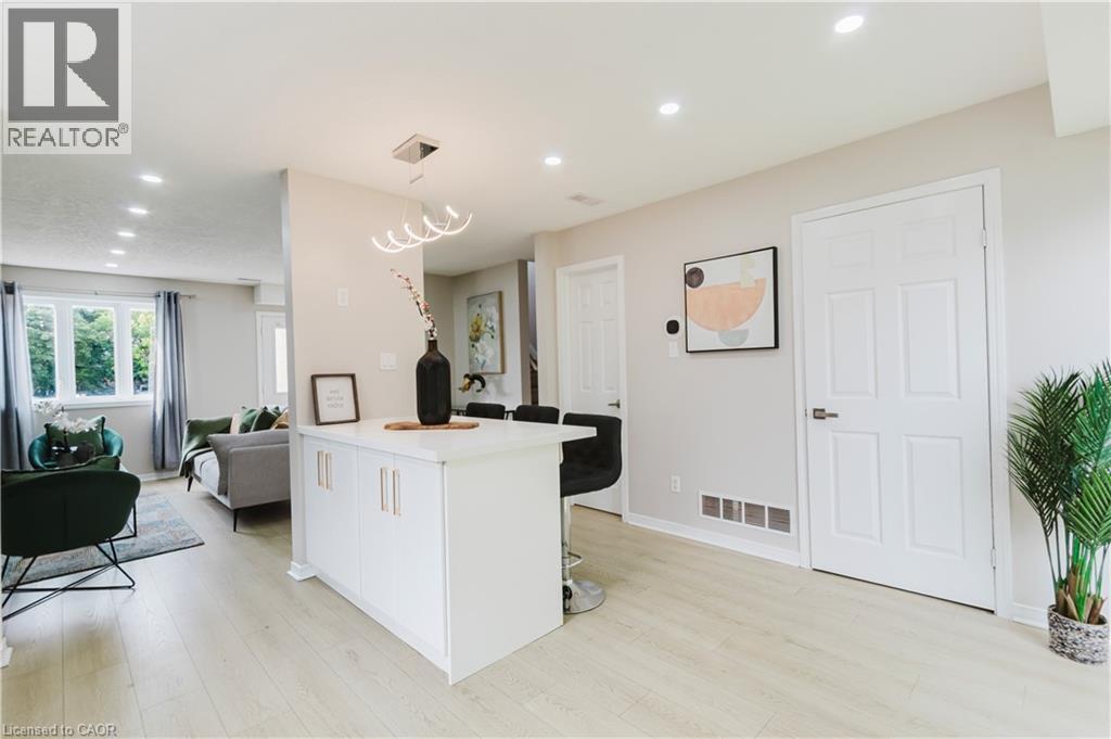 67 Kinzie Avenue Property Photo 15