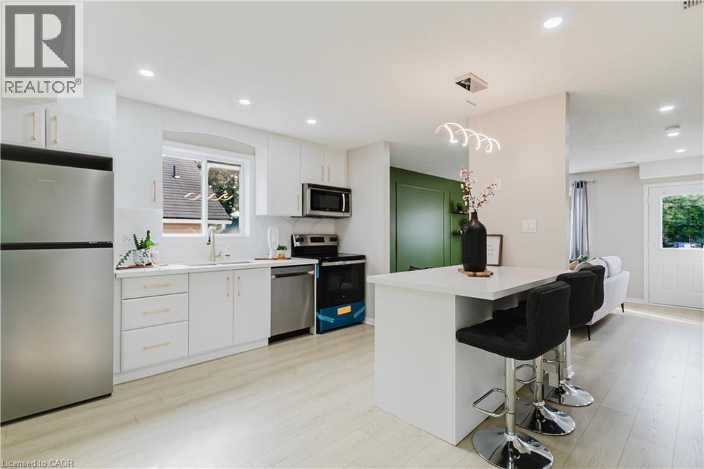 67 Kinzie Avenue Property Photo 17