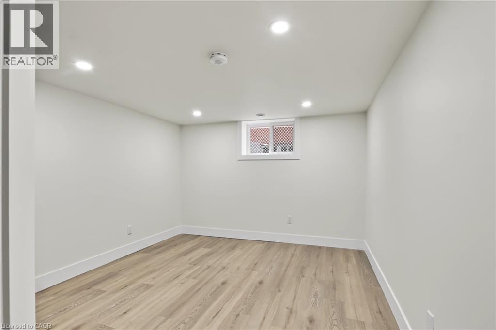 223 Margaret Avenue Property Photo 23