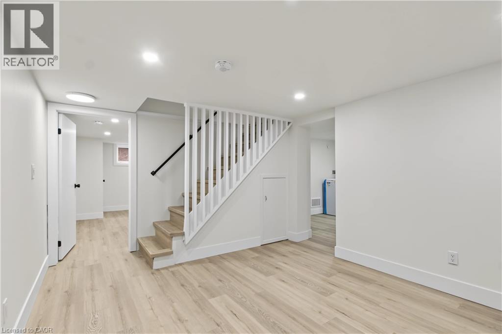 223 Margaret Avenue Property Photo 25