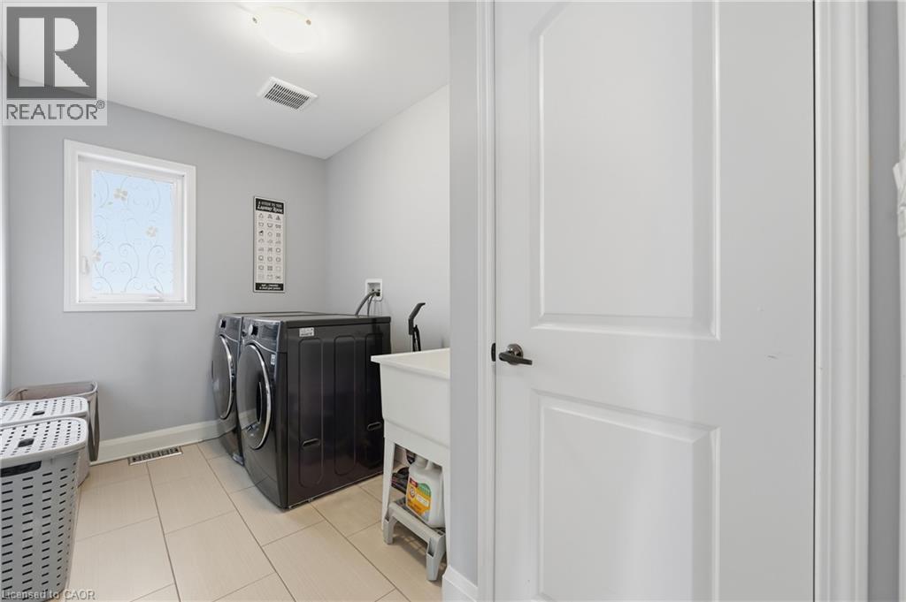 47 Larry Crescent Property Photo 29