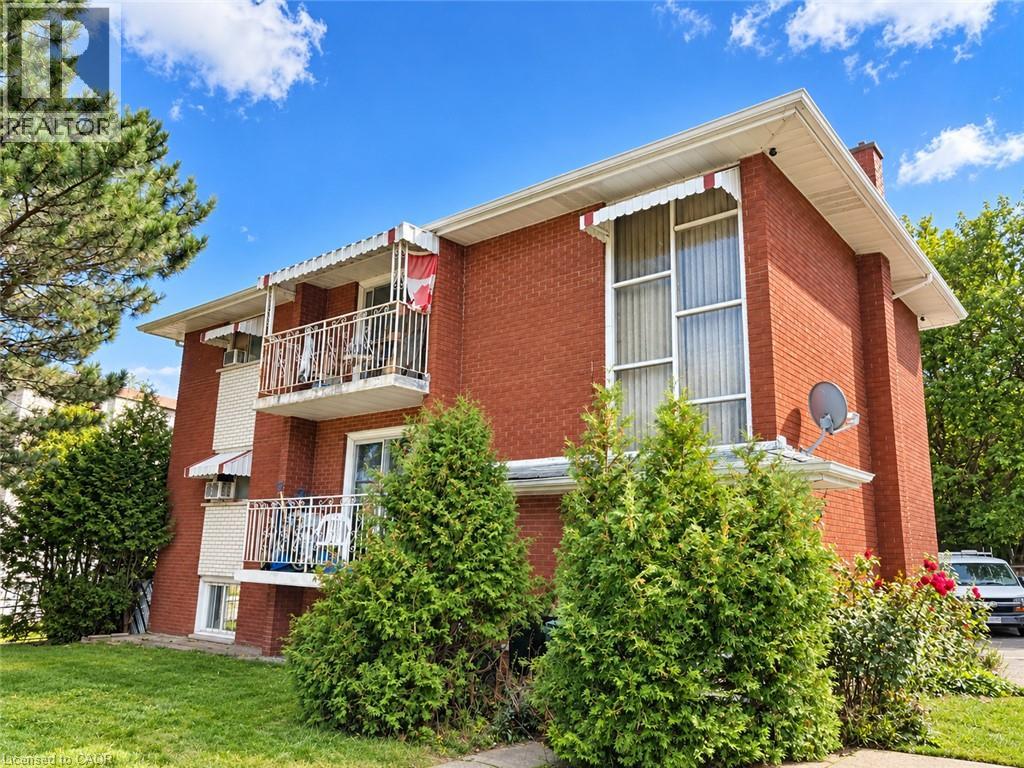 93 BRYBECK Crescent Unit# 1 Property Photo 1