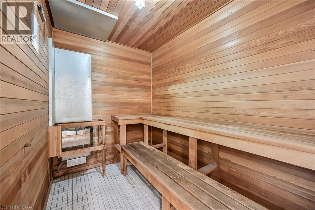 376 Silverbirch Boulevard Property Photo 34