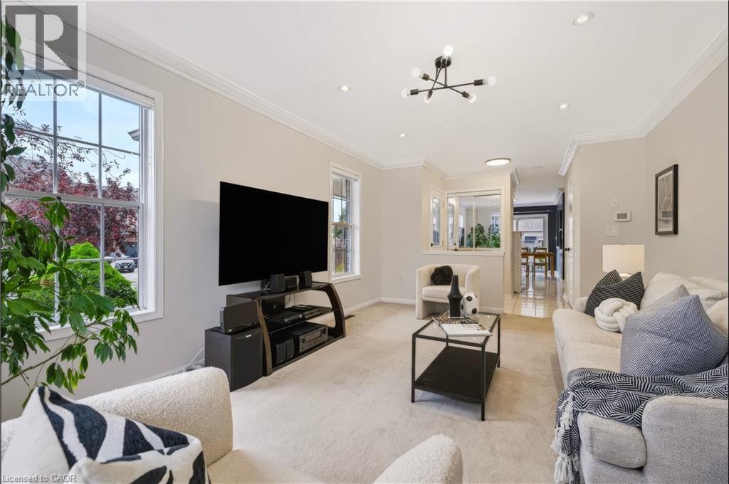 1630 Cartwright Crescent Property Photo 9