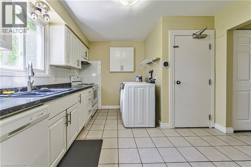 37 Gottscheer Court Property Photo 14