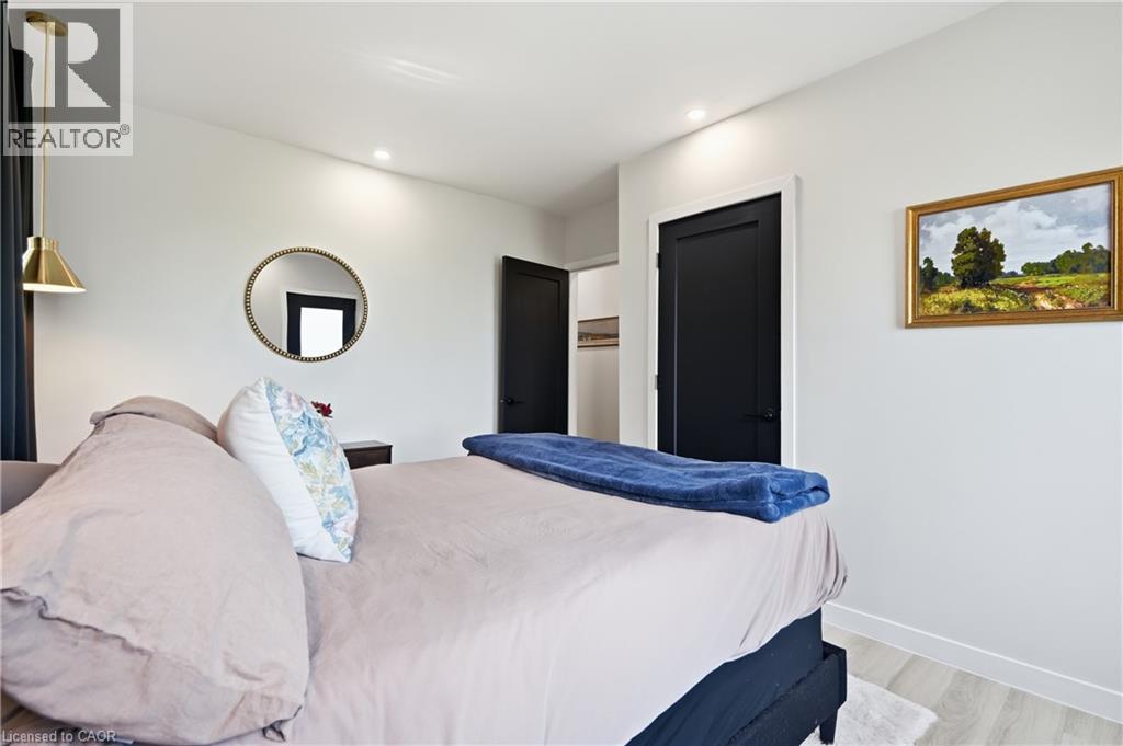 1368 Lorraine Road Property Photo 20