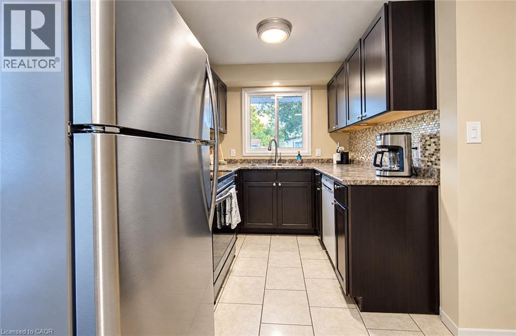 104 Weichel Street Property Photo 12