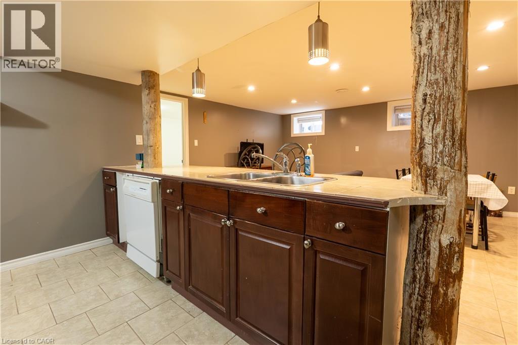 293 Charette Street Property Photo 33