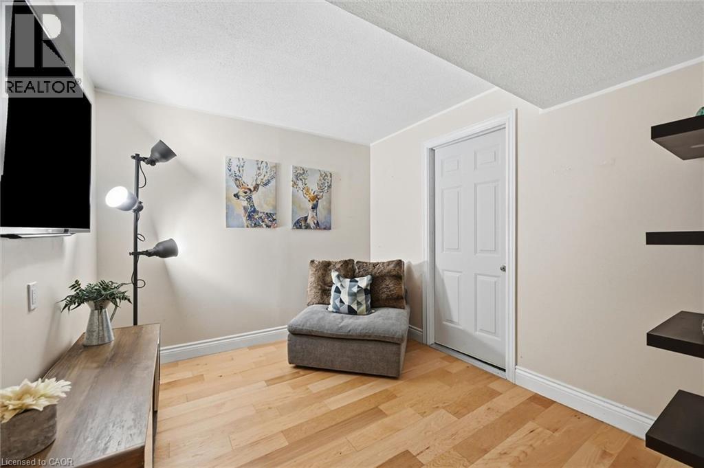 5474 Schueller Crescent Property Photo 38