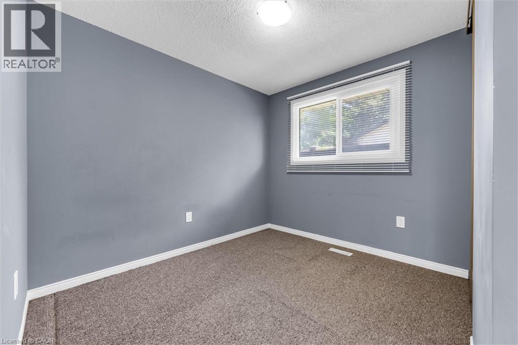 261 Limeridge Road W Property Photo 11
