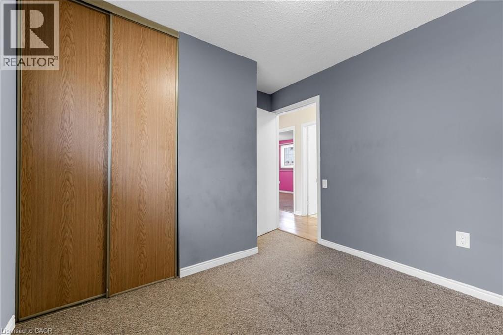 261 Limeridge Road W Property Photo 12