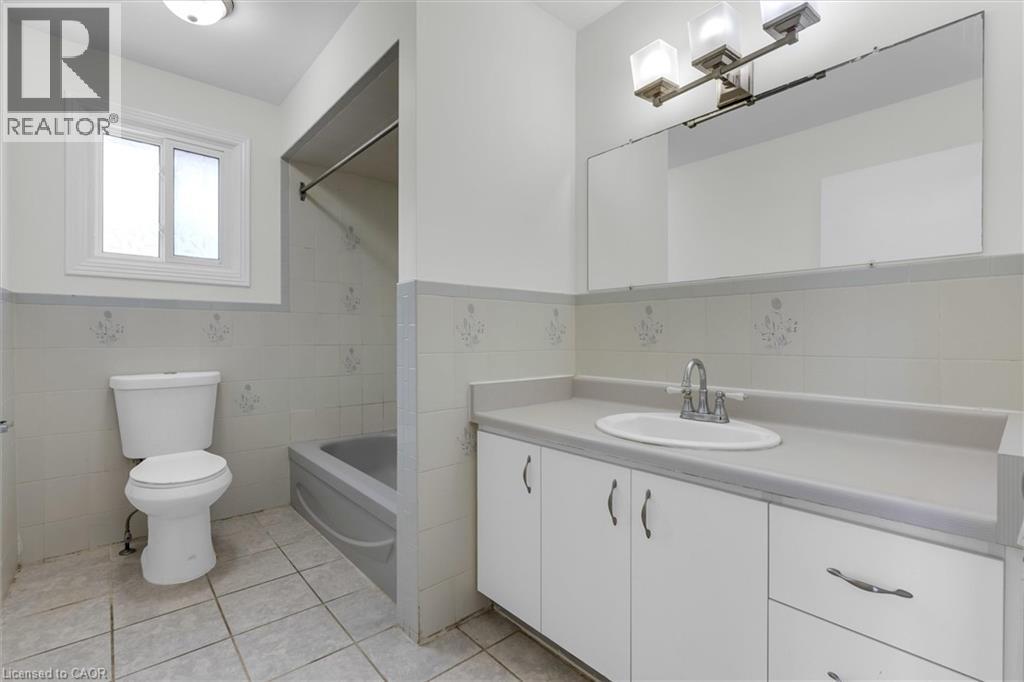 261 Limeridge Road W Property Photo 18