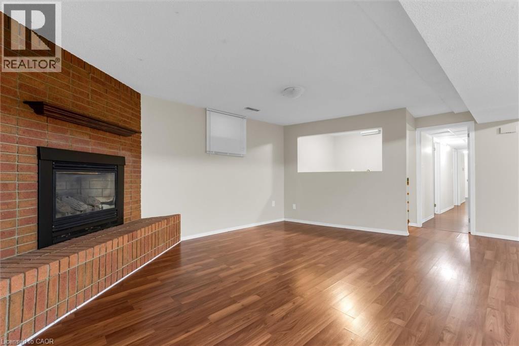 261 Limeridge Road W Property Photo 21