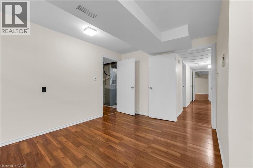 261 Limeridge Road W Property Photo 26