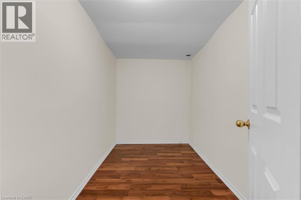 261 Limeridge Road W Property Photo 27