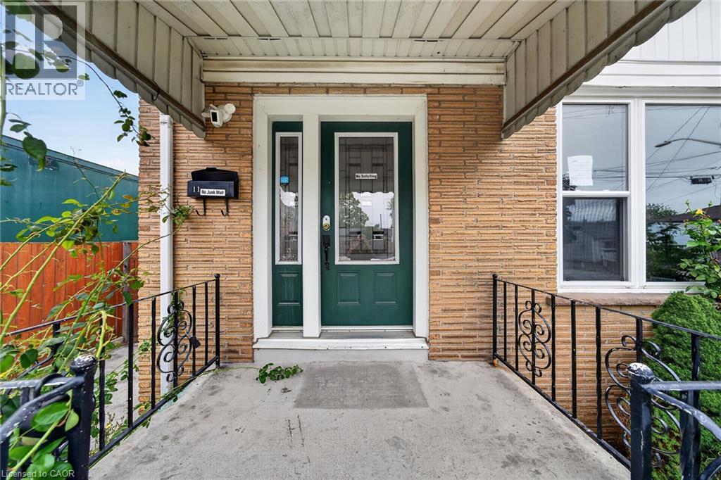 11 Selkirk Avenue Property Photo 4