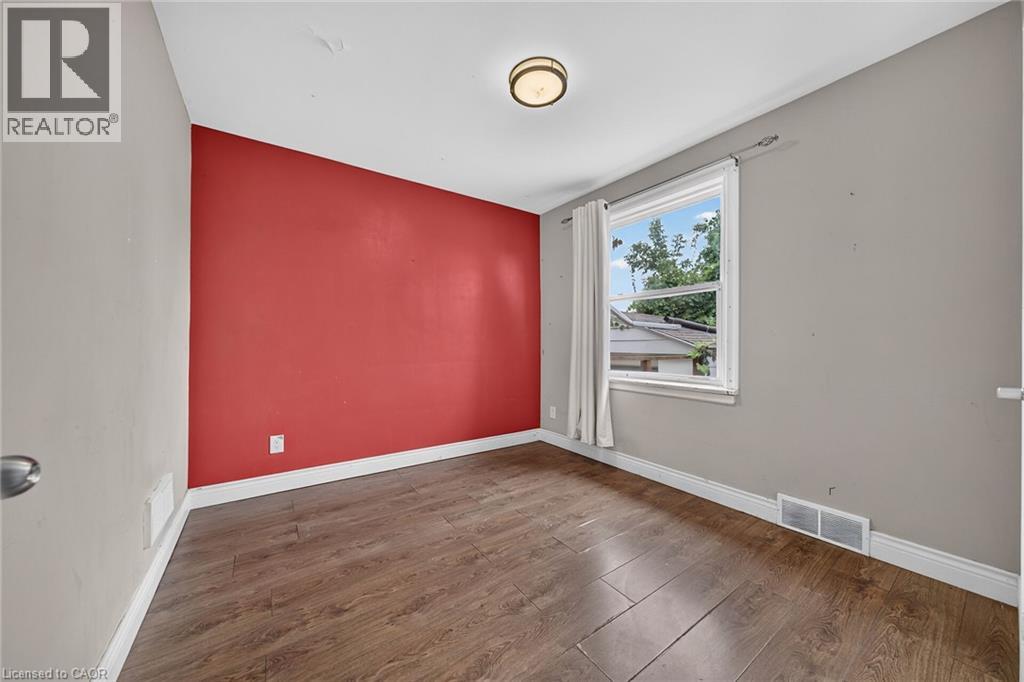 11 Selkirk Avenue Property Photo 21