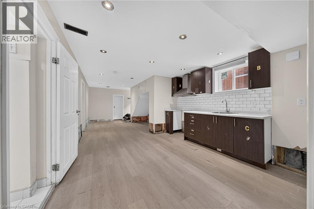 11 Selkirk Avenue Property Photo 28