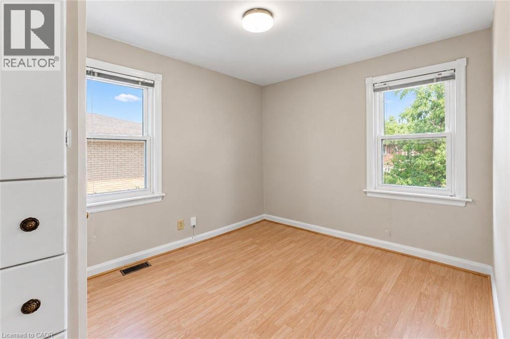 269 Queensdale Avenue E Property Photo 21