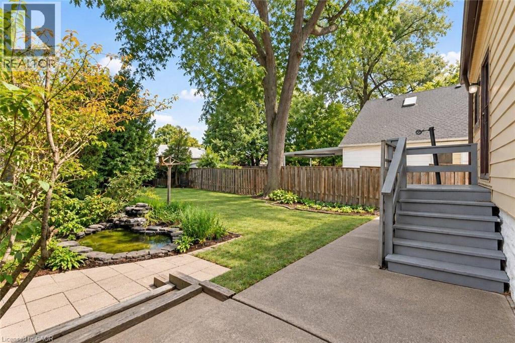 269 Queensdale Avenue E Property Photo 40