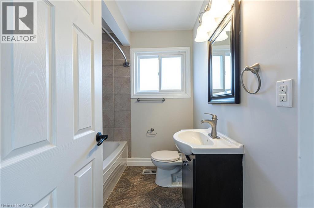 60 Burfield Avenue Unit# 1 Property Photo 15