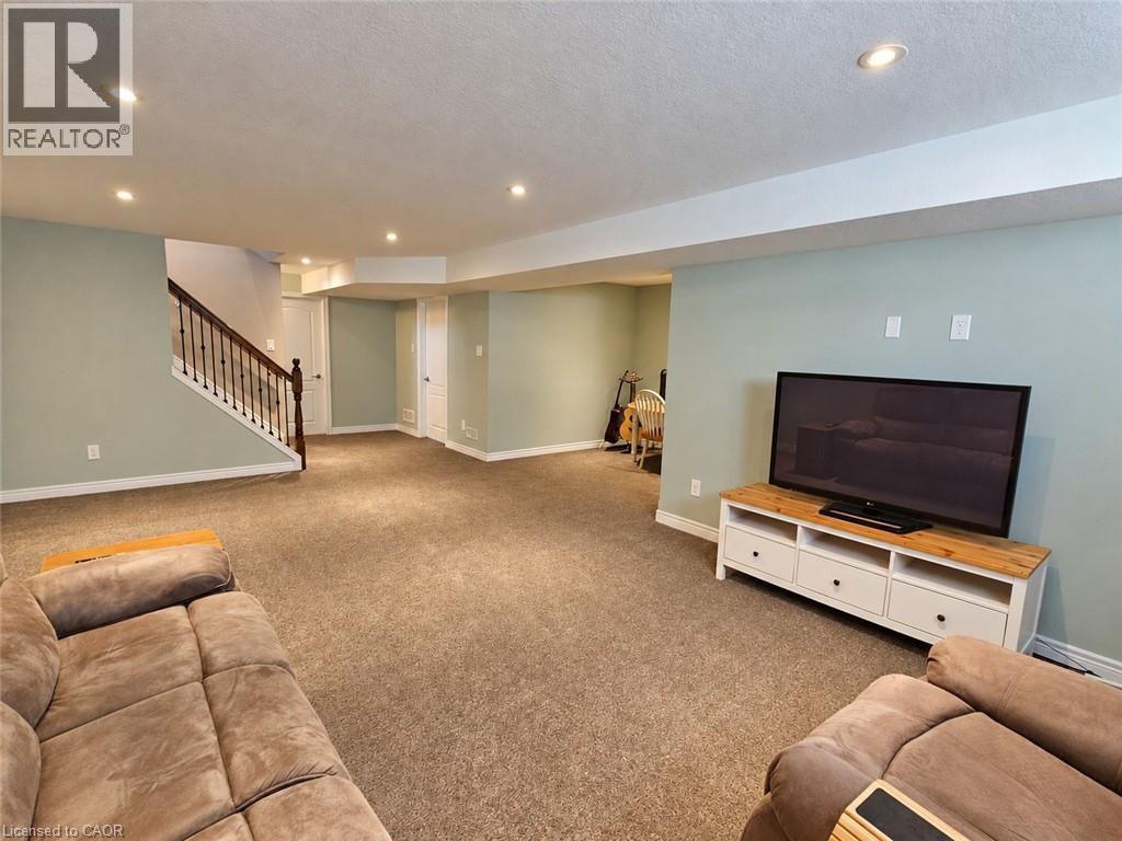 98 Allandale Crescent Property Photo 30