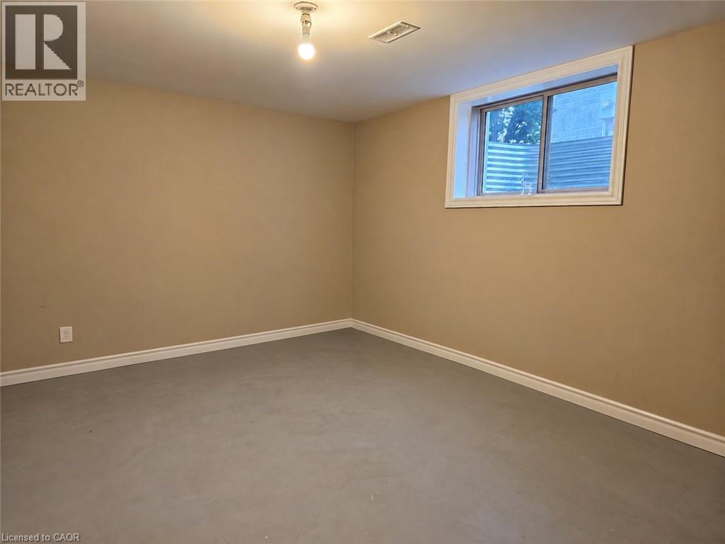98 Allandale Crescent Property Photo 36