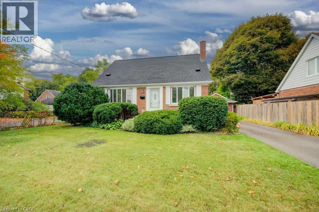 37 MARGARET Avenue N Property Photo 1