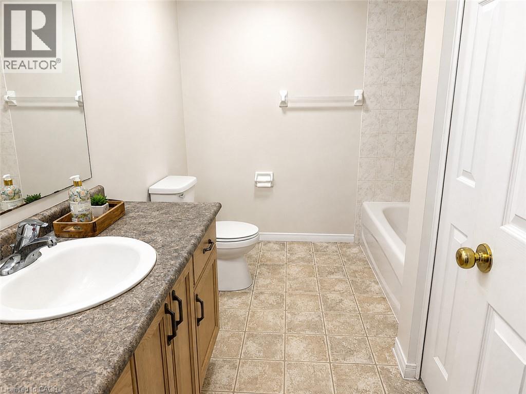 974 Creekside Drive Property Photo 16