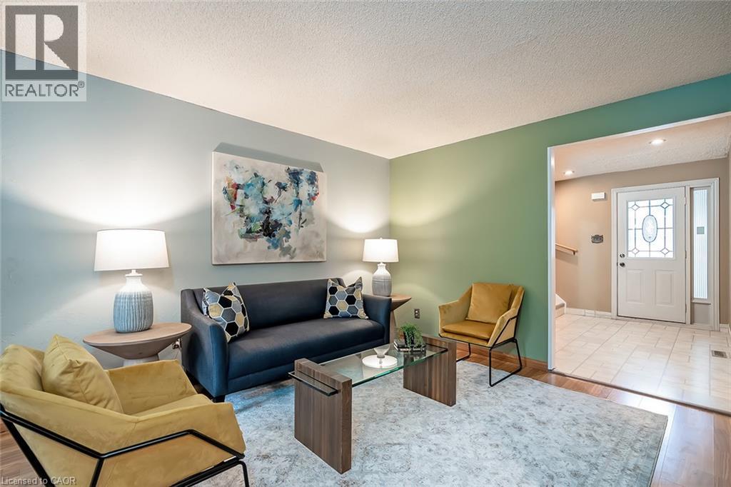 473 Woodview Road Unit# 2 Property Photo 8