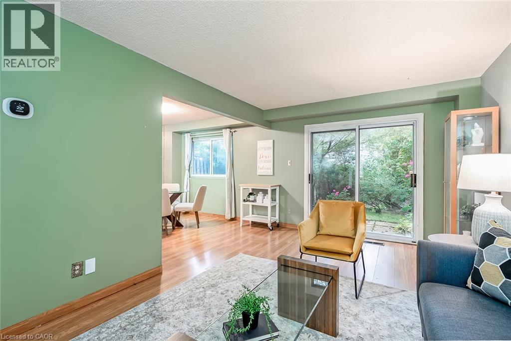 473 Woodview Road Unit# 2 Property Photo 10