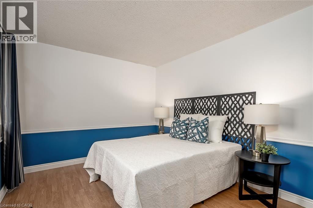 473 Woodview Road Unit# 2 Property Photo 18