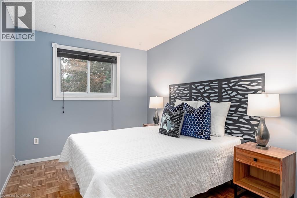 473 Woodview Road Unit# 2 Property Photo 21