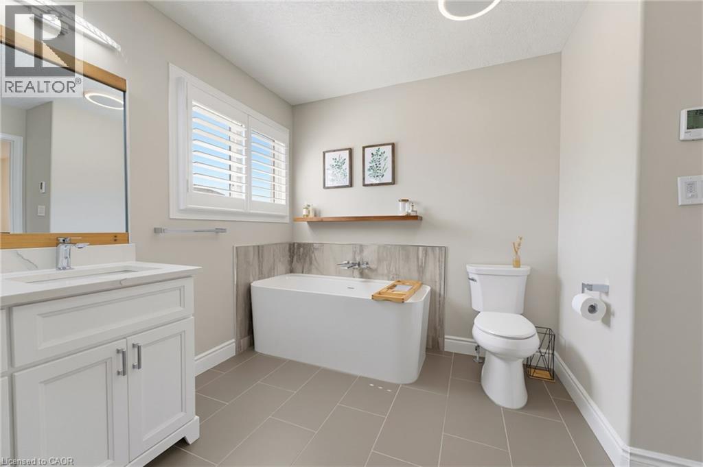 135 Mcnichol Drive Property Photo 21