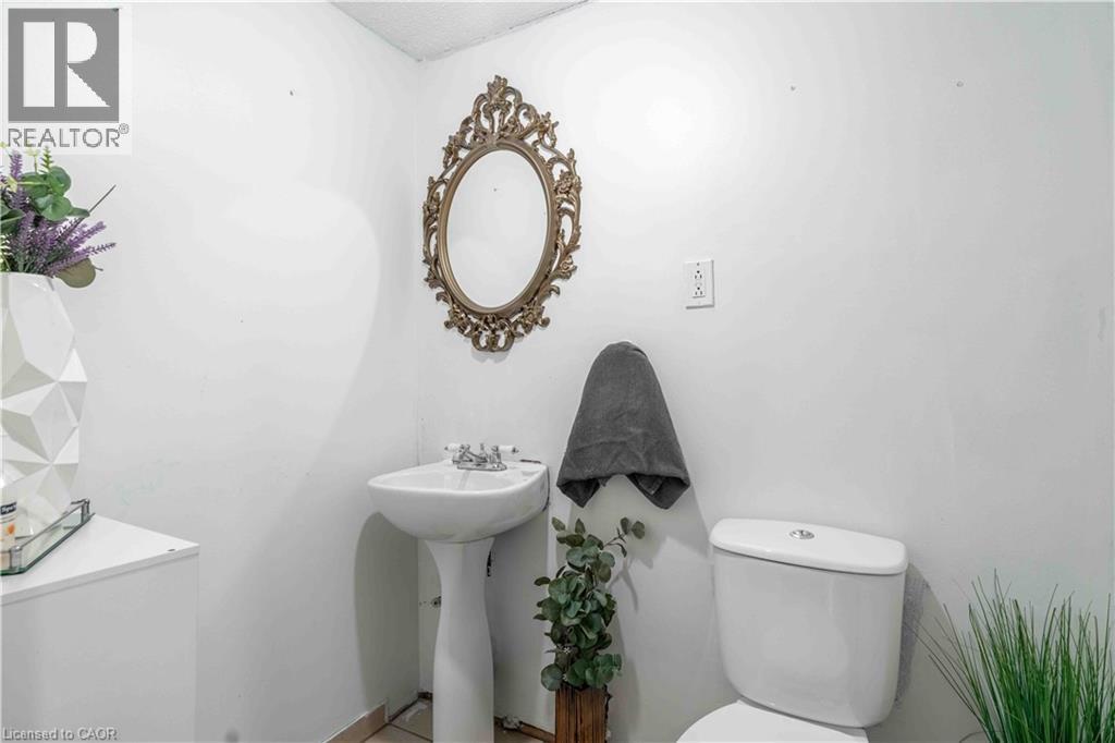 68 Aberdeen Street Property Photo 37
