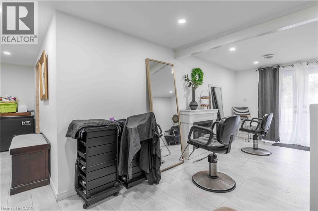 68 Aberdeen Street Property Photo 40