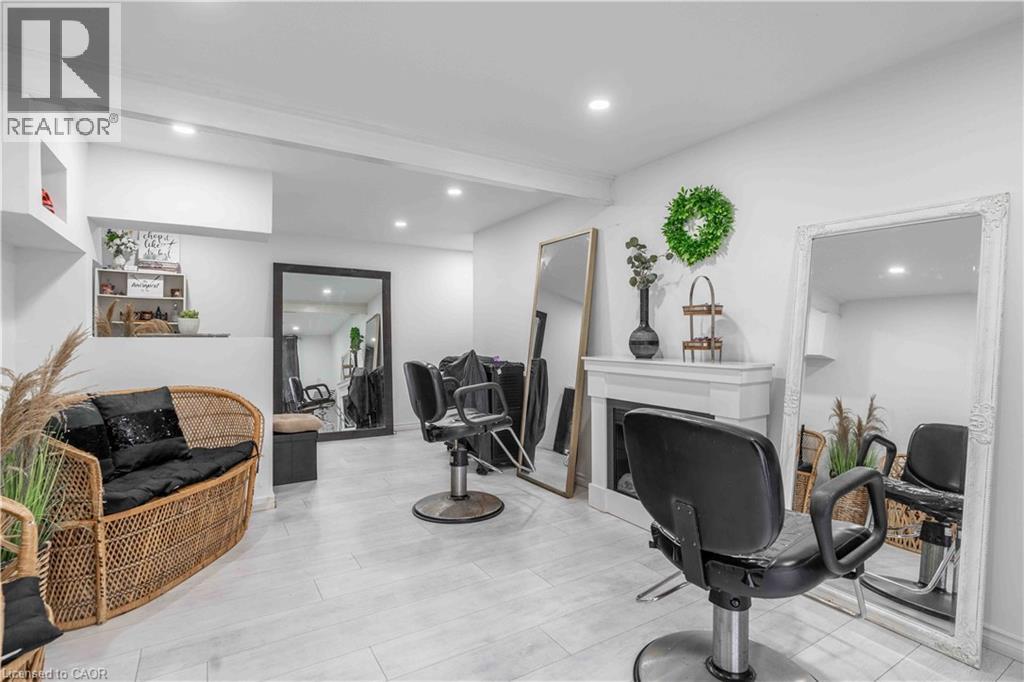 68 Aberdeen Street Property Photo 41