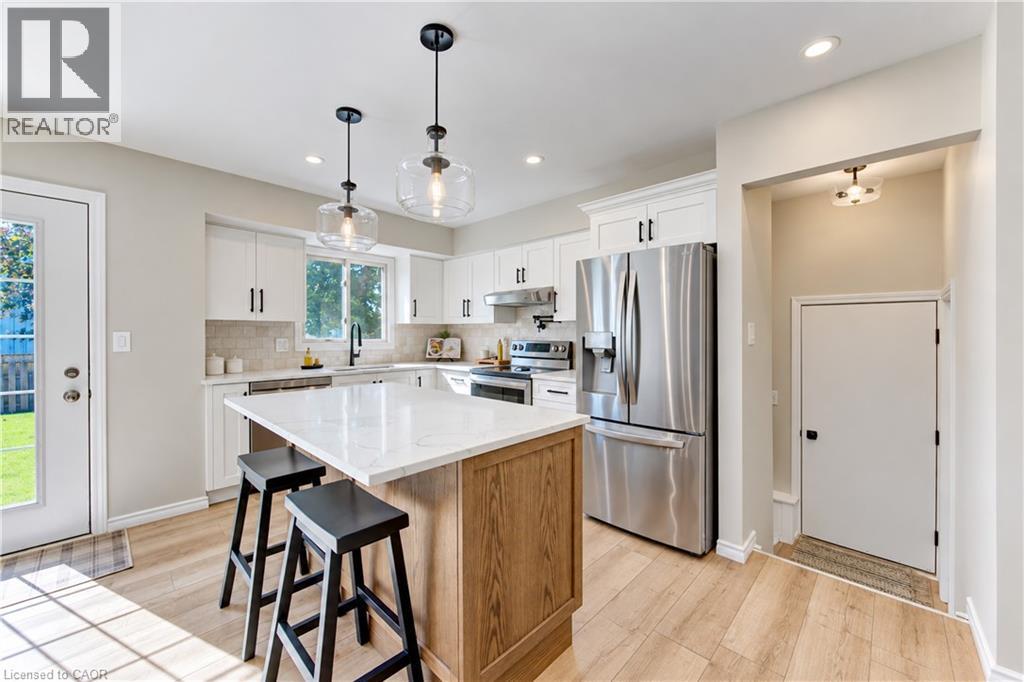 23 Jacob Street W Property Photo 15